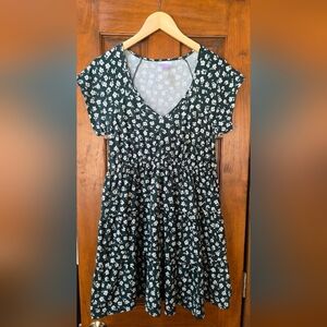 No Boundaries Green Floral V-Neck Tiered Dress